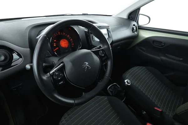 Peugeot 108 (2022) — foto 2 van 16