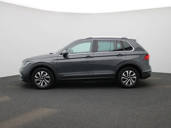 Volkswagen Tiguan (2022) — foto 31 van 36