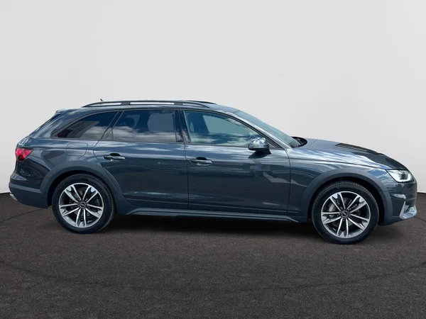 AUDI A4 Allroad Quattro Dsl (2023) — foto 21 van 24