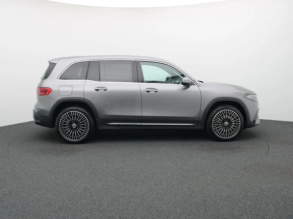 Mercedes-Benz EQB (2025) — foto 24 van 27