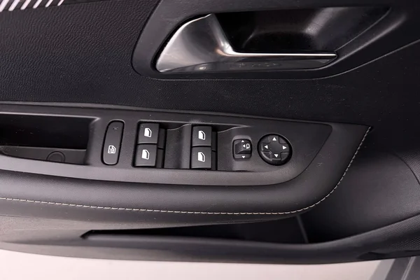 Peugeot 208 (2025) — foto 2 van 33