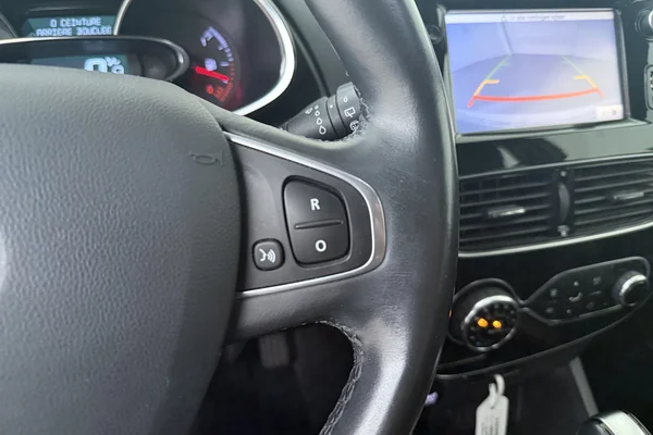Renault Clio Iv Phase Ii (2017) — foto 7 van 18