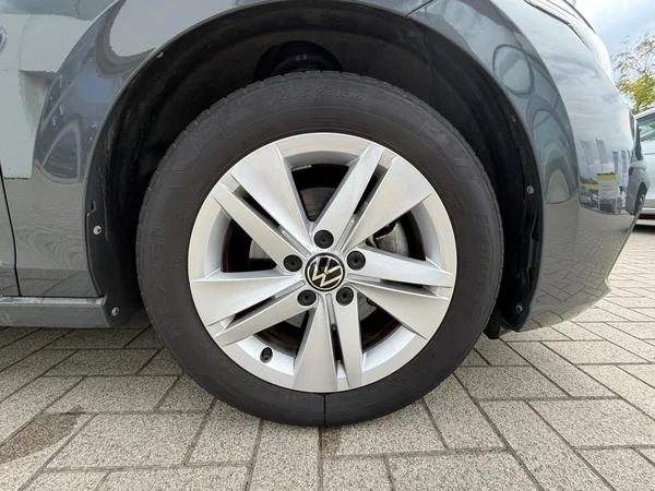 VOLKSWAGEN Golf VIII SW (2023) — foto 11 van 25