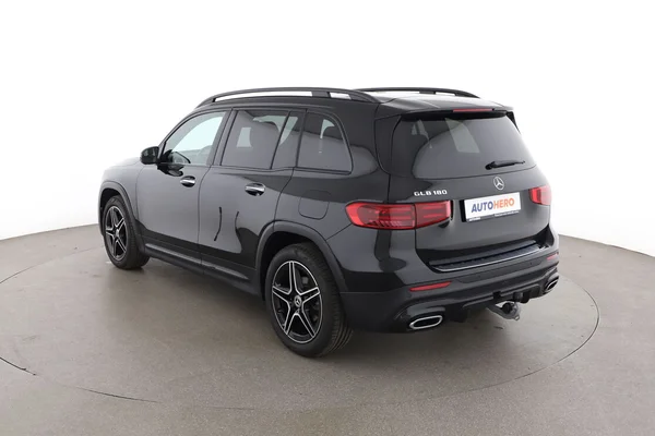Mercedes-Benz GLB-Klasse (2025) — foto 10 van 16