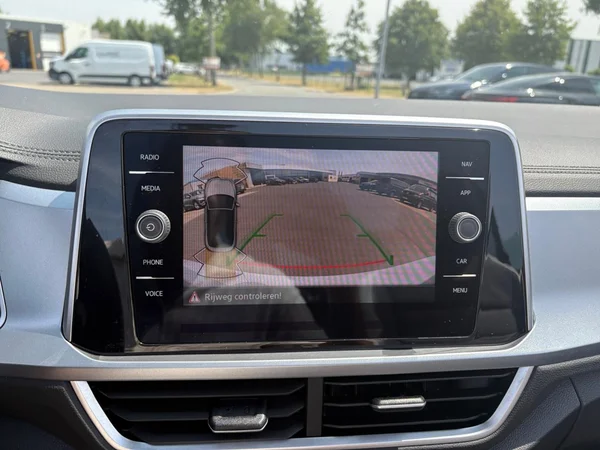 VOLKSWAGEN T-Roc Cabriolet (2022) — foto 5 van 22