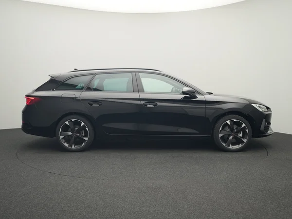 CUPRA Leon ST (2025) — foto 12 van 12