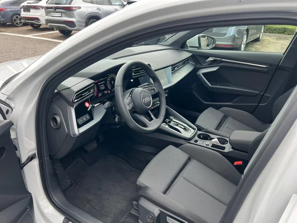 AUDI A3 Sportback (2025) — foto 3 van 24
