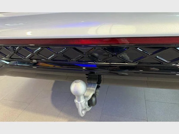 VOLKSWAGEN Tiguan (2026) — foto 15 van 22