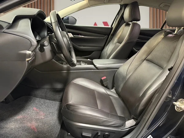 Mazda 3 (2022) — foto 4 van 29