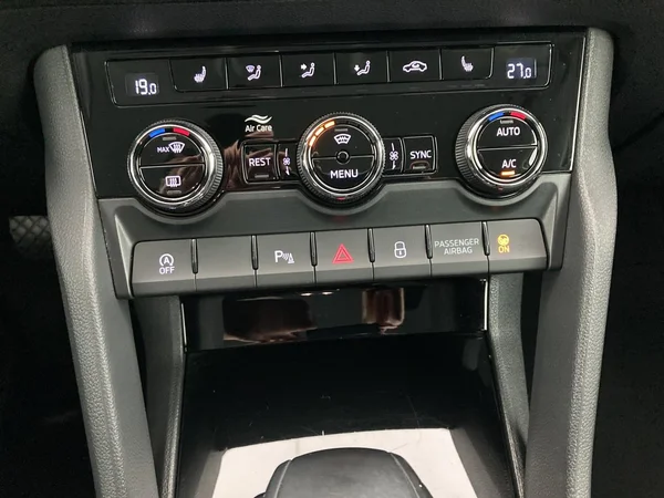 SKODA Kodiaq (2022) — foto 19 van 36