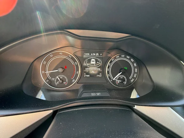 SKODA Kamiq (2021) — foto 6 van 24