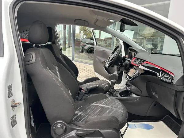 Opel Corsa (2015) — foto 2 van 16