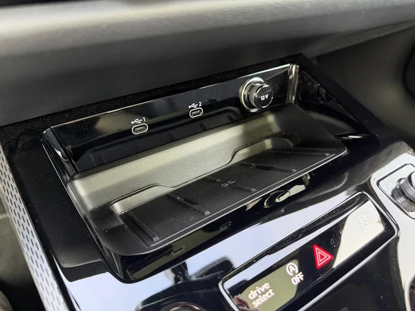 AUDI A5 Avant (2025) — foto 7 van 24