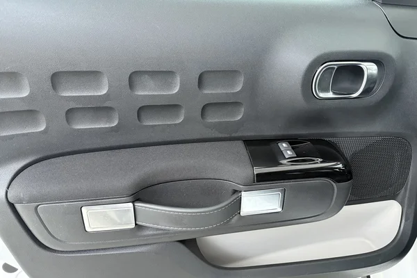 Citroen C3 (2024) — foto 8 van 18