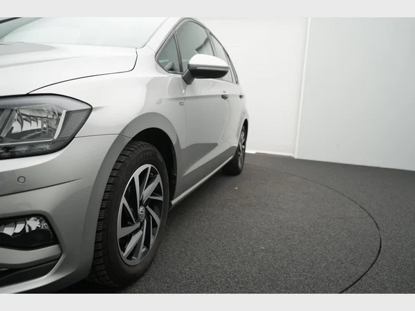 VOLKSWAGEN Golf Sportsvan (2019) — foto 8 van 27