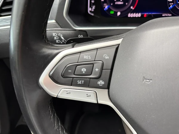 VOLKSWAGEN Tiguan Allspace (2023) — foto 4 van 19