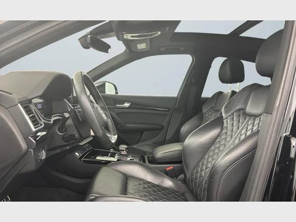 Audi Q5 Sportback (2022) — foto 36 van 36