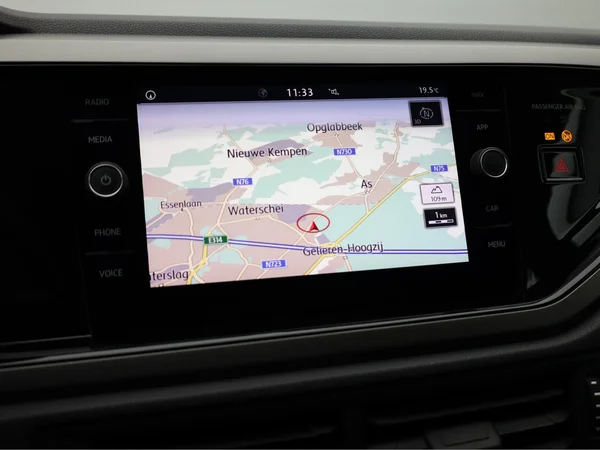 VOLKSWAGEN Polo (2018) — foto 8 van 19