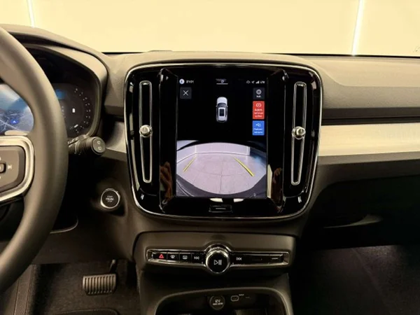 Volvo XC40 — foto 6 van 22