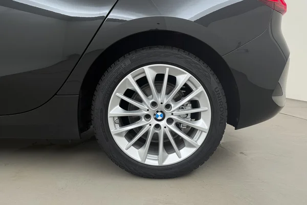 BMW 1 HATCH (2024) — foto 13 van 16