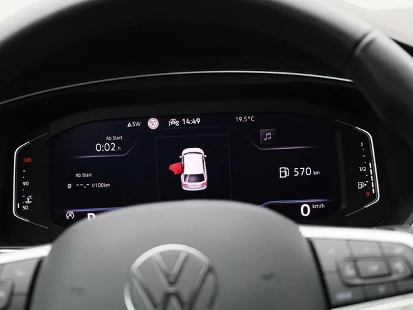 Volkswagen Tiguan (2024) — foto 2 van 43
