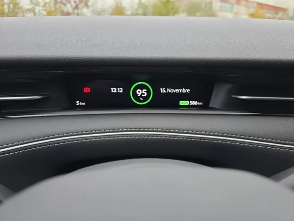 VOLKSWAGEN ID.7 Tourer (2025) — foto 6 van 36