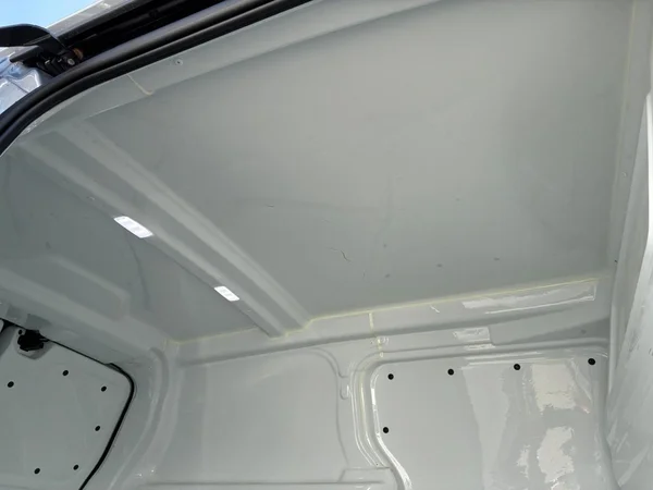 VOLKSWAGEN ID.Buzz (2023) — foto 10 van 24