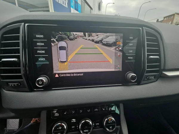 SKODA Karoq (2025) — foto 16 van 28