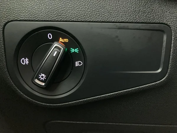 VOLKSWAGEN Tiguan (2022) — foto 19 van 36