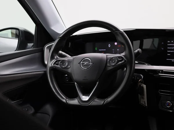 Opel Mokka (2023) — foto 35 van 35