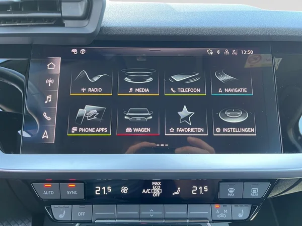 AUDI A3 Sportback (2025) — foto 3 van 21