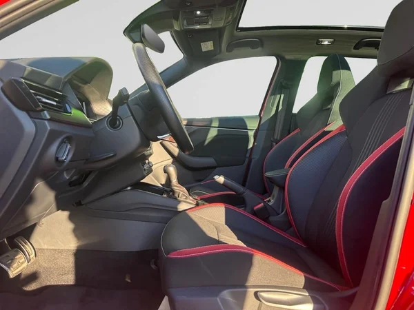SKODA Kamiq (2021) — foto 18 van 35