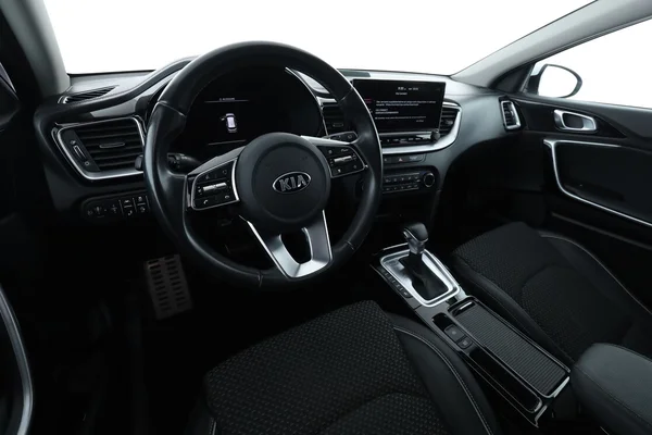 Kia cee'd (2020) — foto 2 van 16