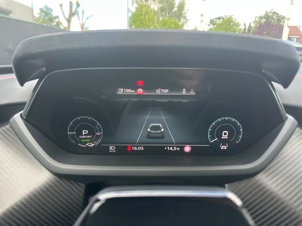 AUDI RS e-tron GT (2026) — foto 16 van 23