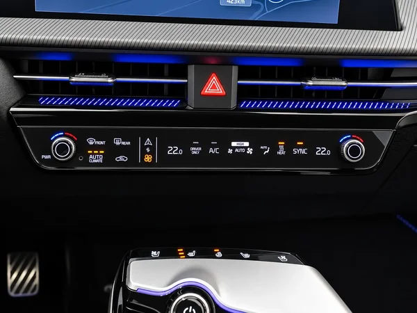 Kia EV6 (2023) — foto 7 van 26