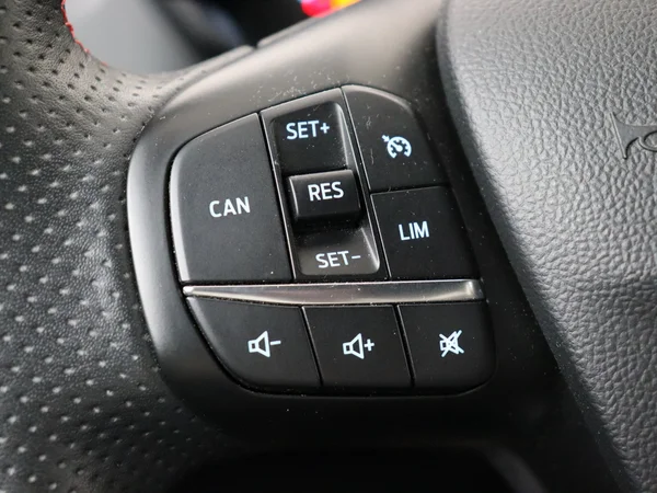FORD Focus (2020) — foto 9 van 28