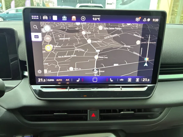 VOLKSWAGEN T-Roc (2025) — foto 10 van 24