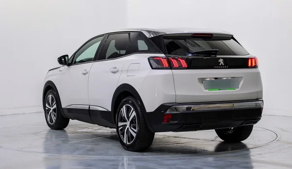 Peugeot 3008 PHEV (2023) — foto 23 van 54
