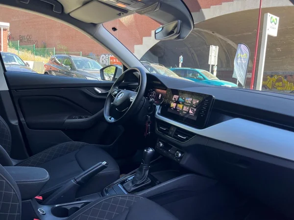 SKODA Scala (2020) — foto 15 van 17
