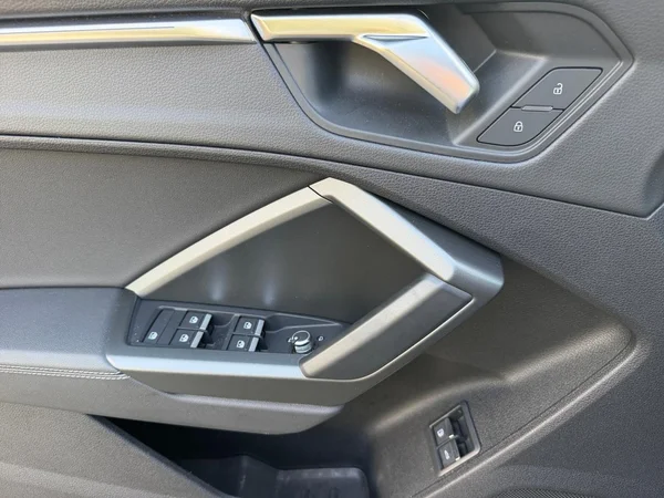 AUDI Q3 PHEV (2024) — foto 18 van 21