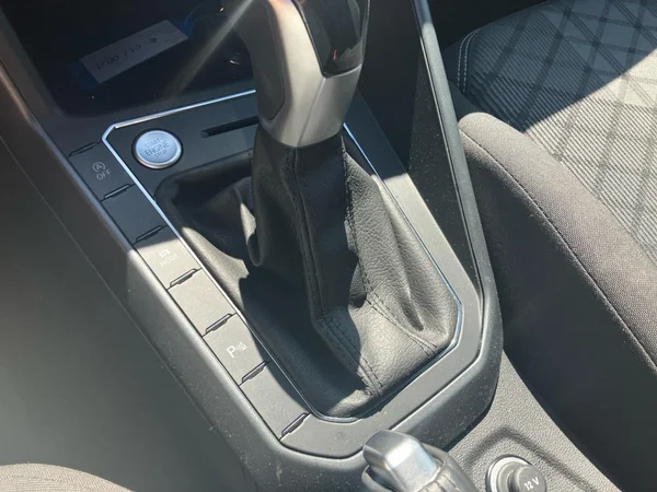 VOLKSWAGEN Taigo (2025) — foto 9 van 23