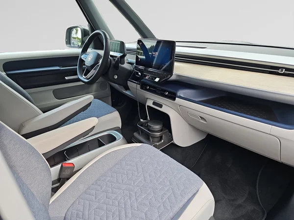 VOLKSWAGEN ID.Buzz (2025) — foto 6 van 24