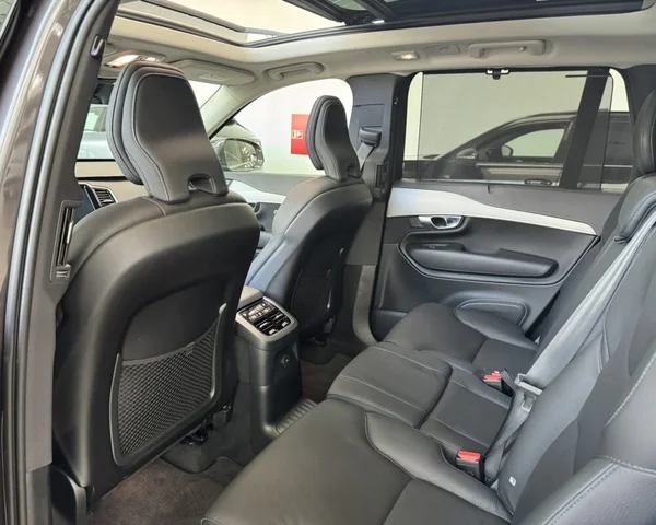Volvo XC90 (2024) — foto 15 van 30