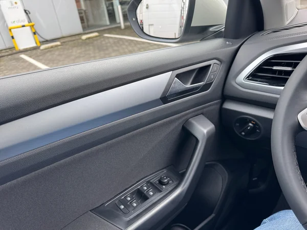 VOLKSWAGEN T-Roc (2026) — foto 17 van 24