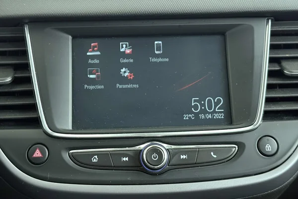 Opel Crossland (2022) — foto 8 van 30