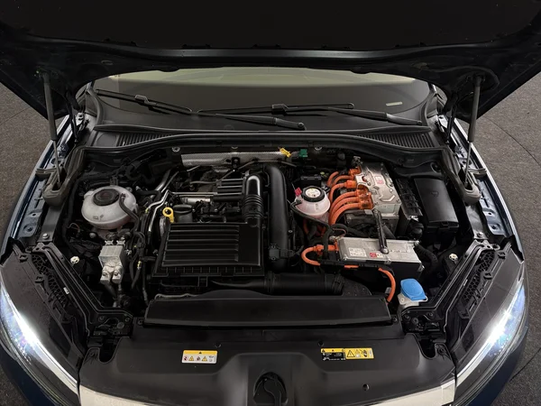 SKODA Superb (2021) — foto 6 van 32