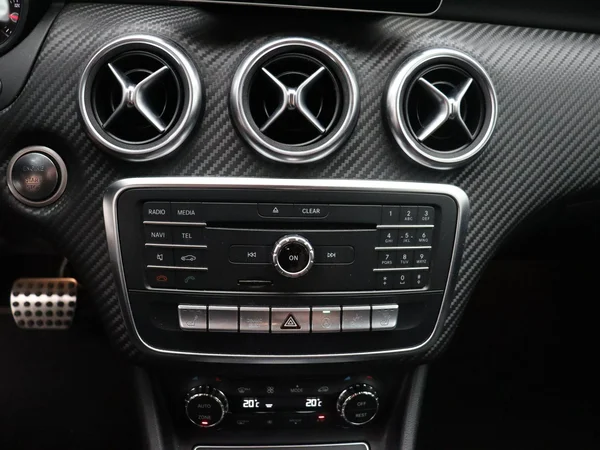 Mercedes-Benz A-Klasse (2018) — foto 8 van 26