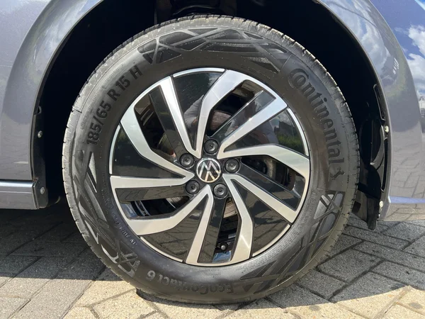VOLKSWAGEN Polo (2023) — foto 17 van 24