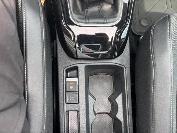 VOLKSWAGEN T-Roc (2023) — foto 15 van 27