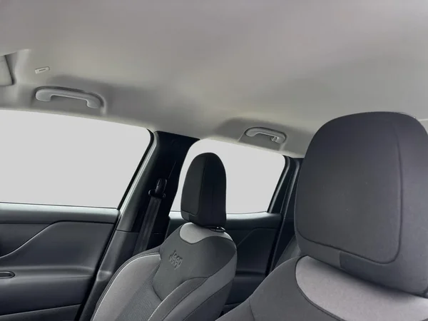 Jeep Renegade (2023) — foto 7 van 19
